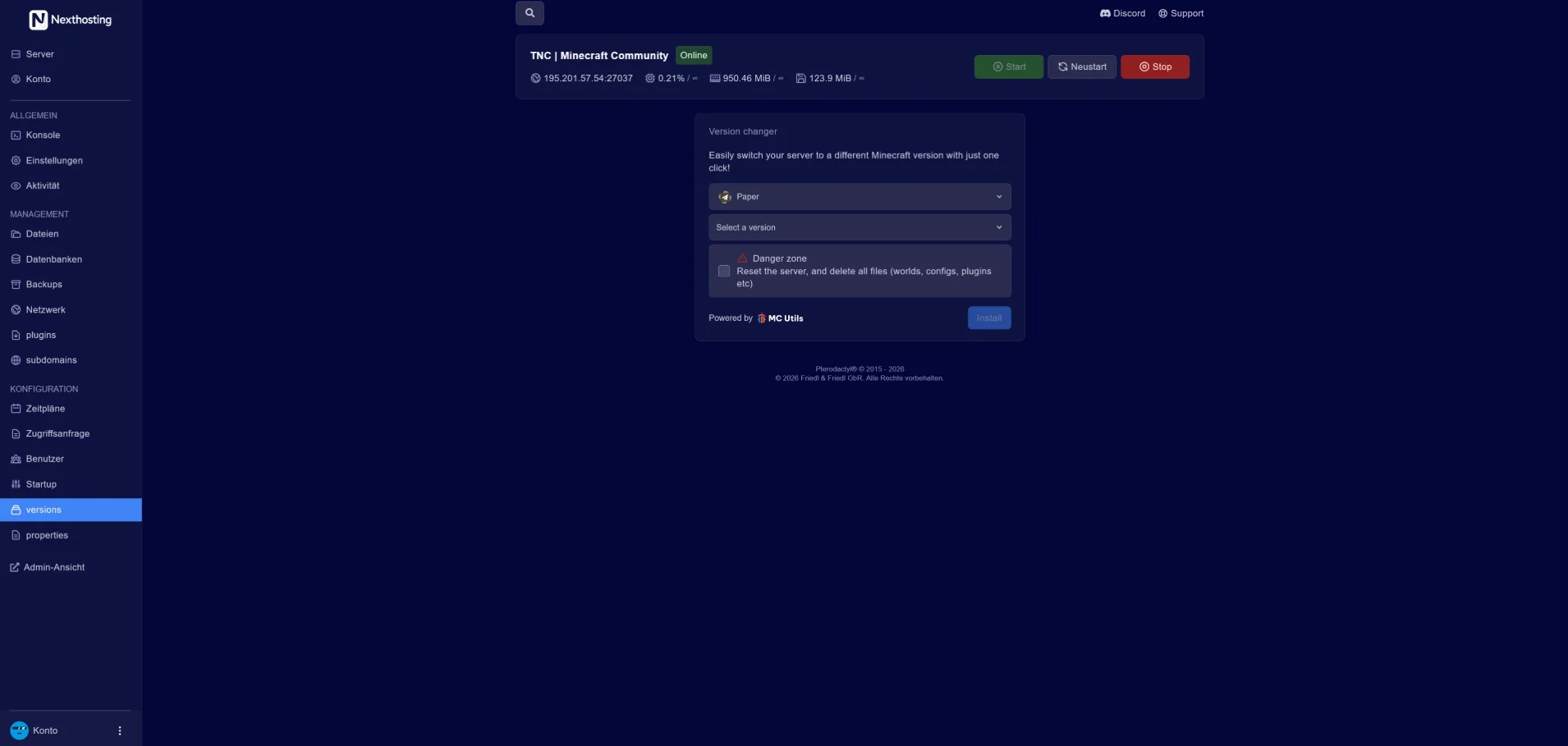 Game server panel: Version switcher